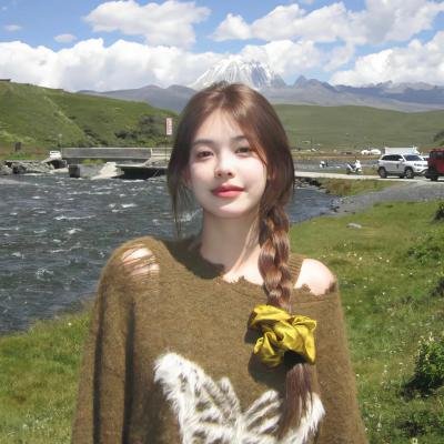 女玩家喜迎春